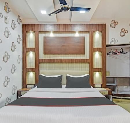 Hotel Diamond Suites Kolkata Bagian luar foto
