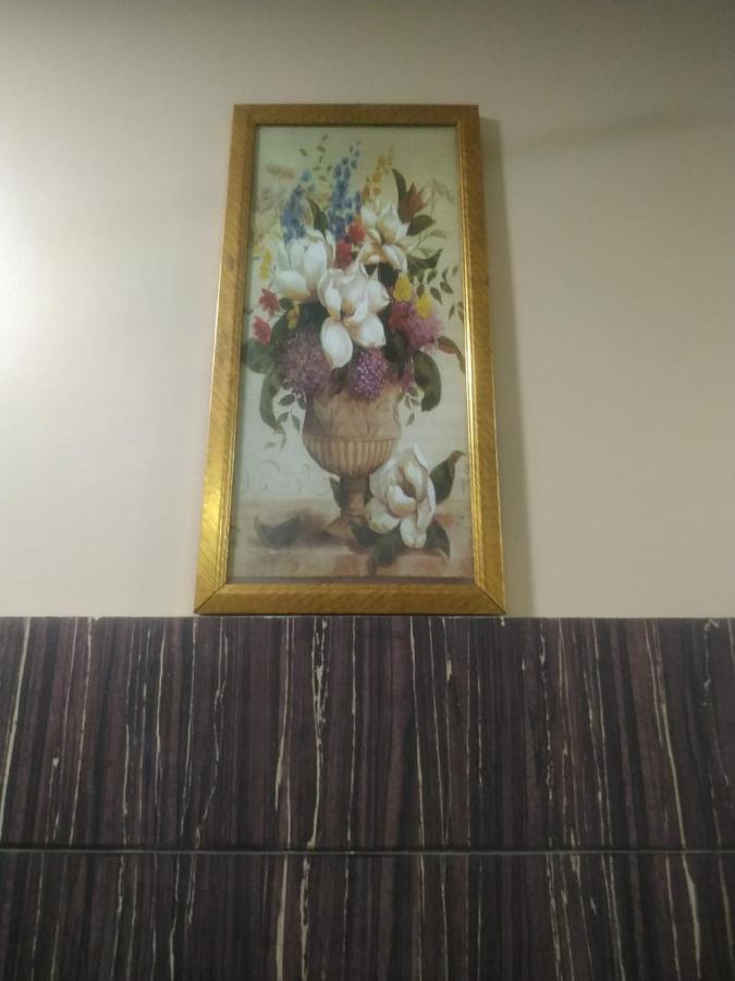 Hotel Diamond Suites Kolkata Bagian luar foto