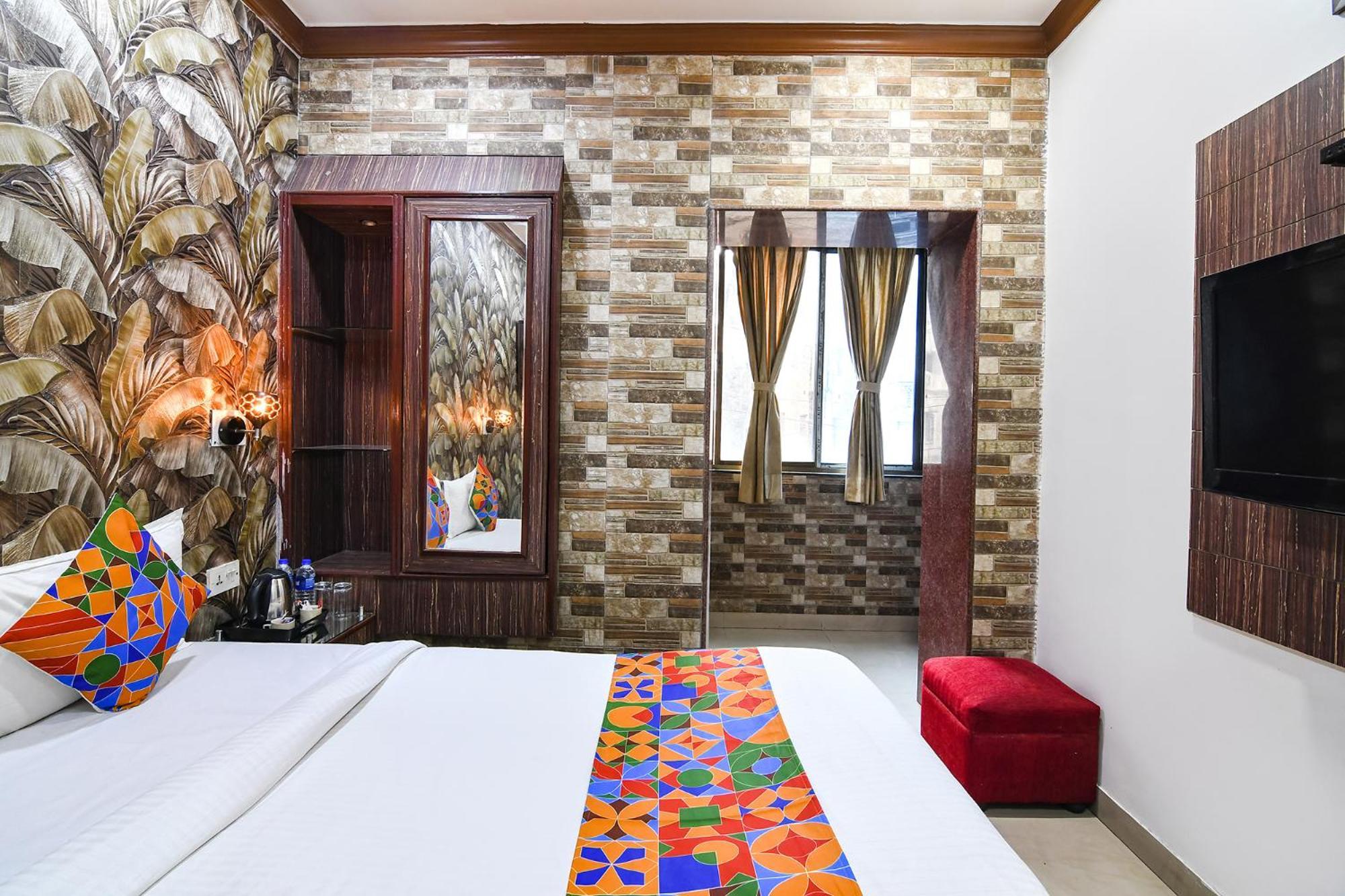 Hotel Diamond Suites Kolkata Bagian luar foto