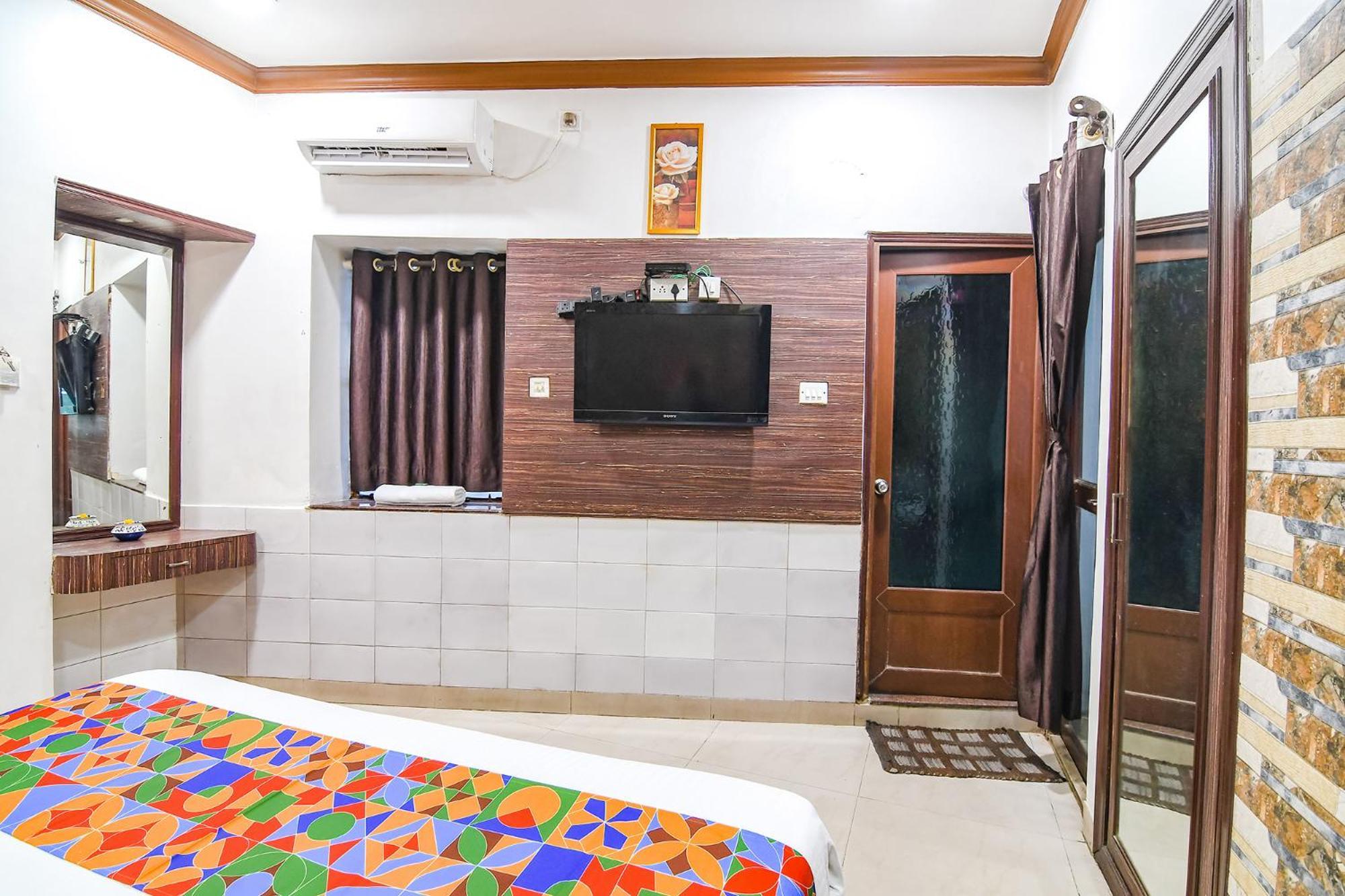 Hotel Diamond Suites Kolkata Bagian luar foto