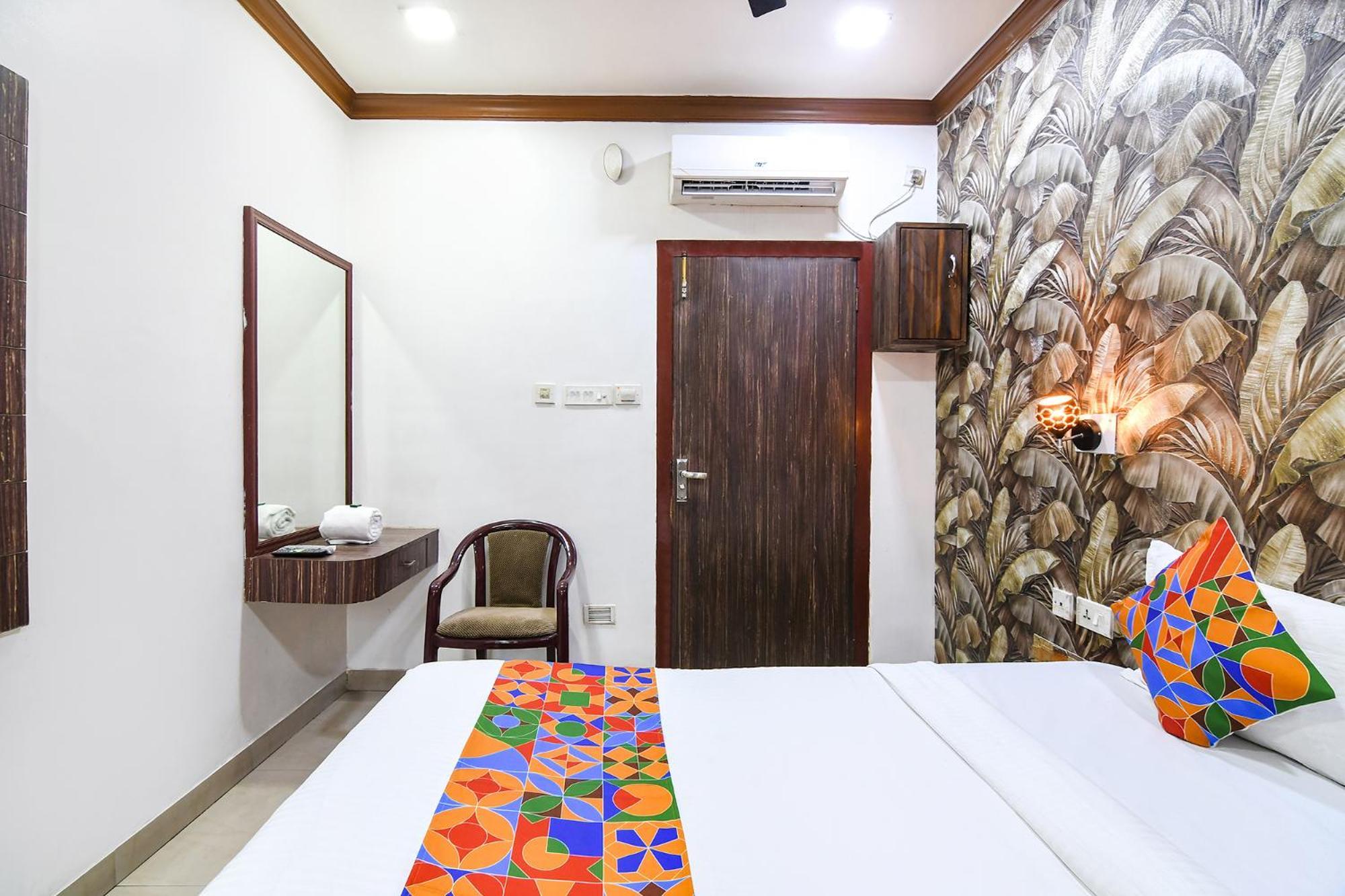 Hotel Diamond Suites Kolkata Bagian luar foto