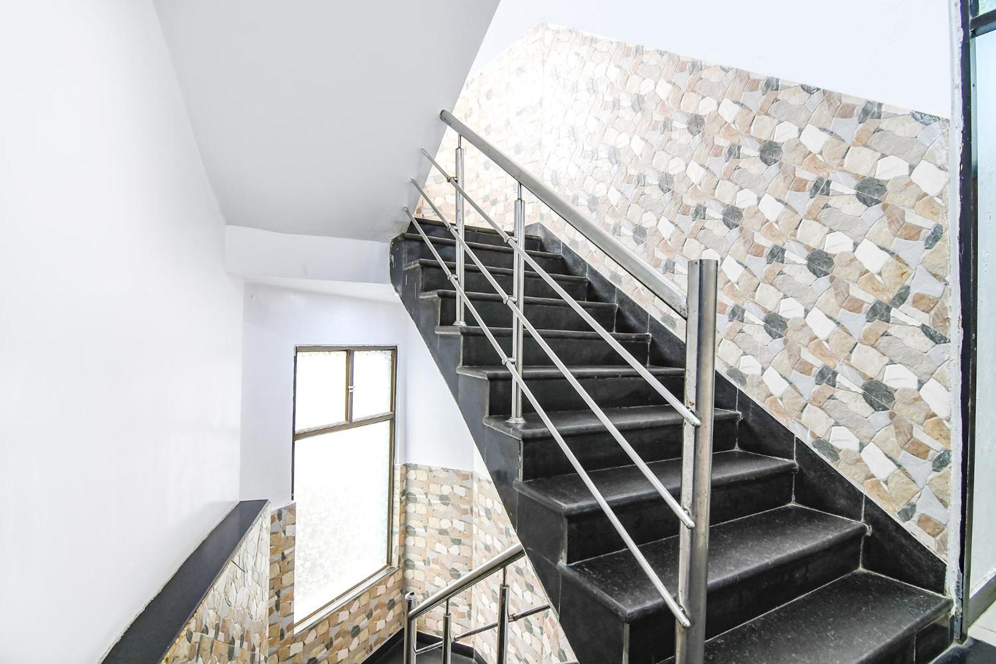 Hotel Diamond Suites Kolkata Bagian luar foto